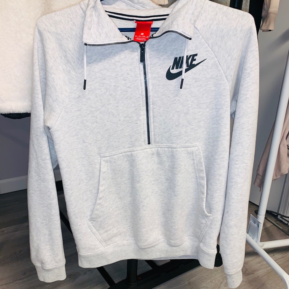 nike womens quarter zip